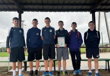 Gminne zawody w sztafetowych biegach przełajowych