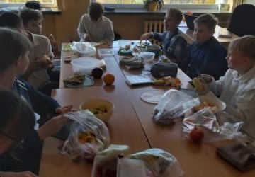 Sałatka owocowa klasy 6