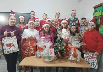 Mikołajki klasowe uczniów klas 4-8