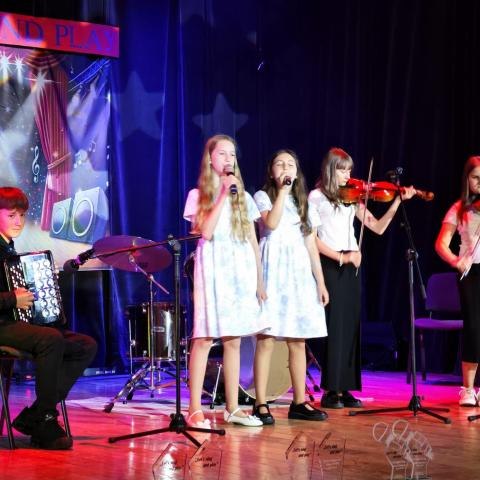 VIII Powiatowy Konkurs Piosenki Angielskiej „Let's Sing and Play”