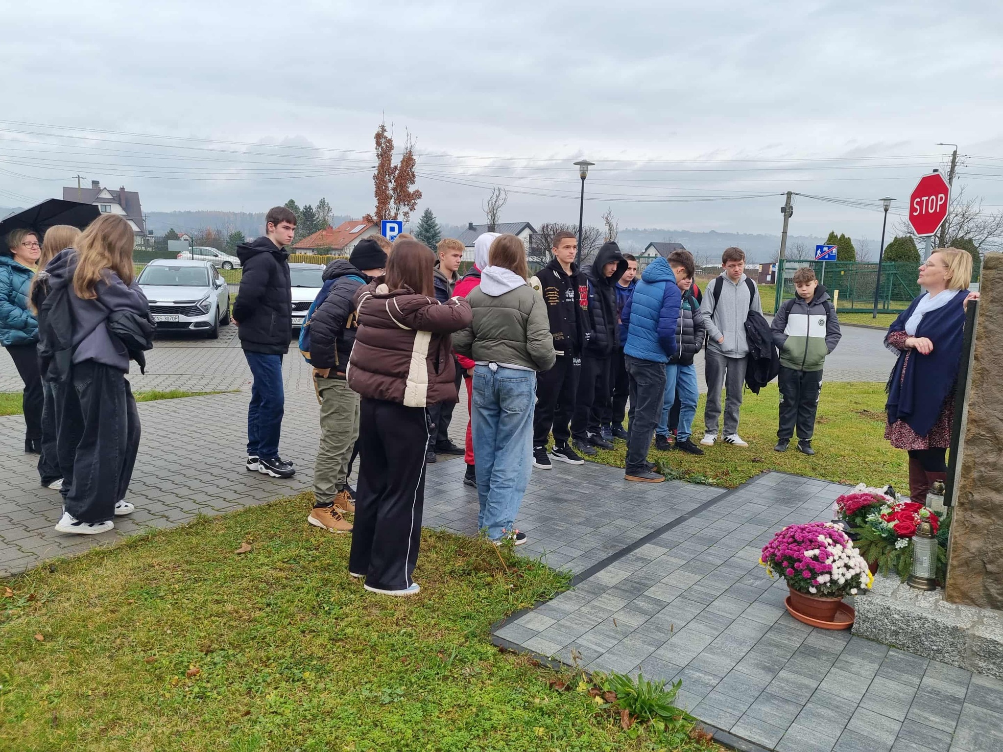 Wizyta uczniów klas 7 i 8 w Urzędzie Gminy w Podegrodziu oraz w bibliotece.